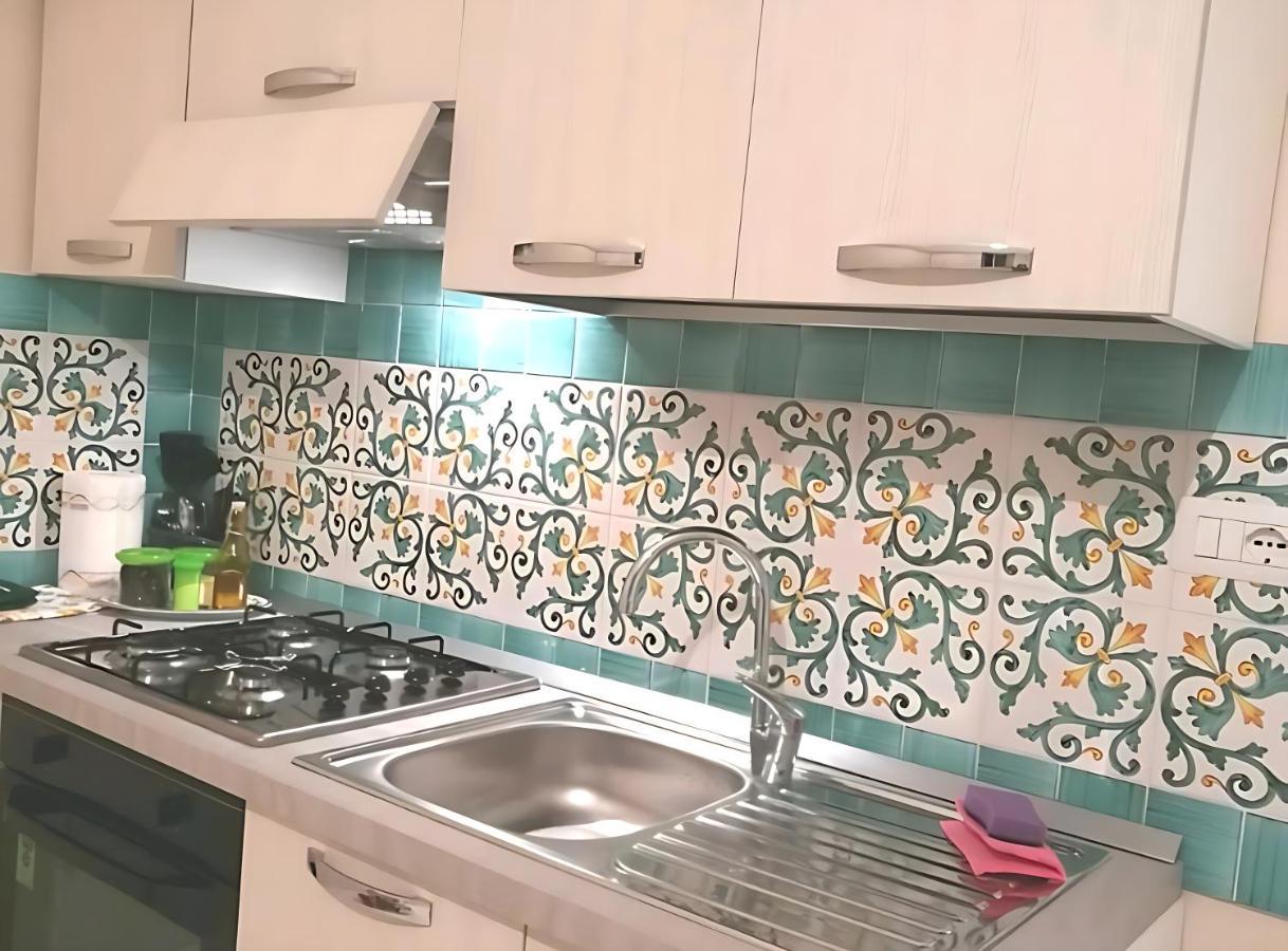 Casa Vacanza "Nonna Matilde" A Meta Di Sorrento, 600Mt Dal Mare, Casa Per 4 Exterior foto